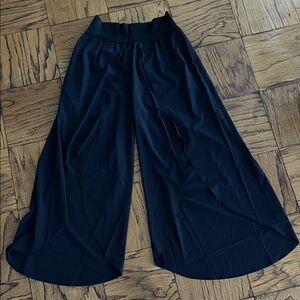 Black Wide-Leg Pants